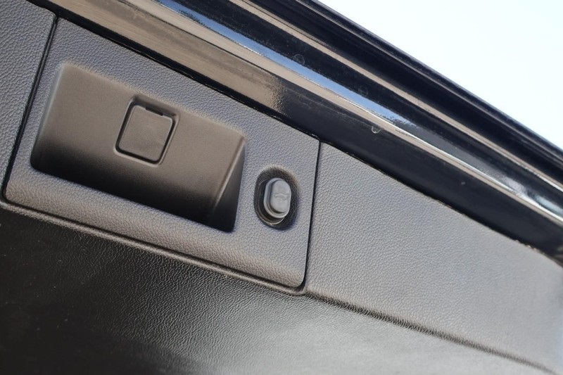 2018 Chevrolet Tahoe LT photo 10