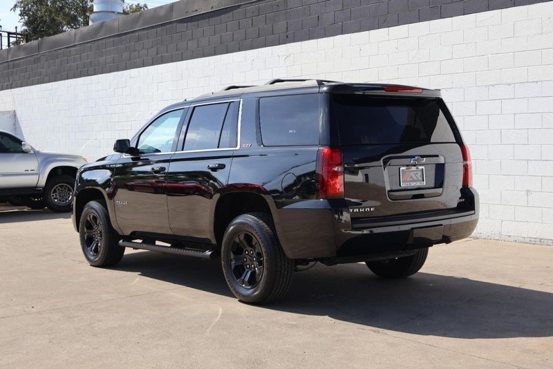 2018 Chevrolet Tahoe LT photo 11