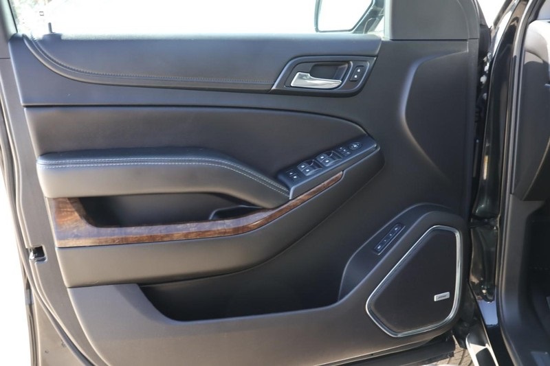 2018 Chevrolet Tahoe LT photo 17