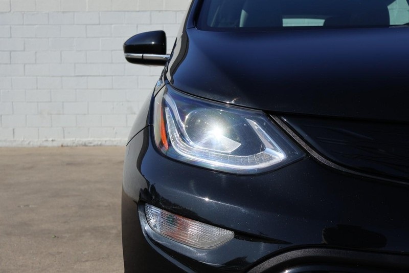 2021 Chevrolet Bolt EV photo 3