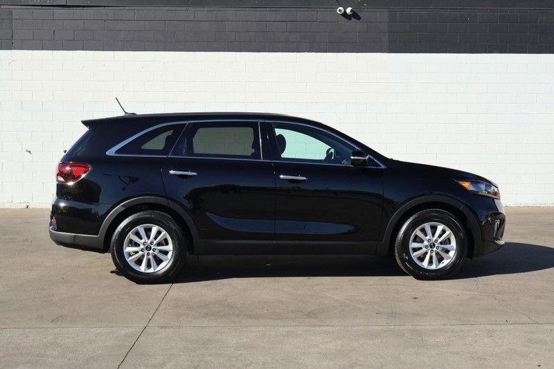 2020 Kia Sorento LX S photo 4