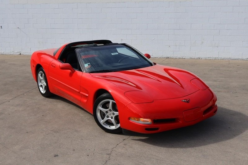 2002 Chevrolet Corvette photo 2