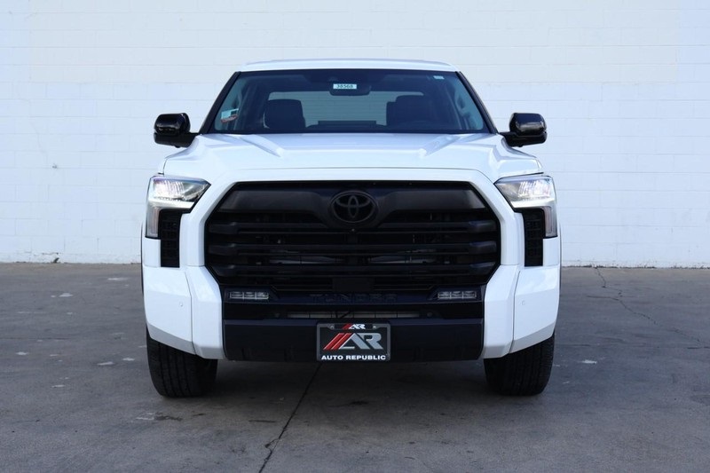 2024 Toyota Tundra Limited photo 2