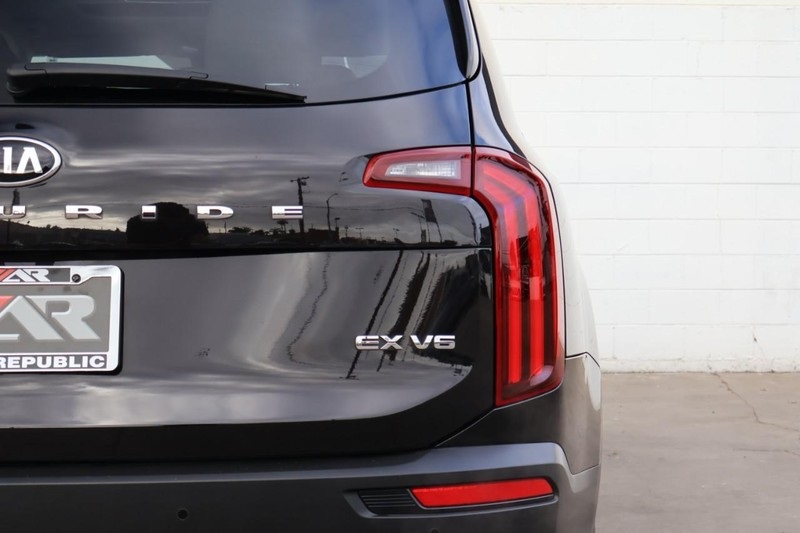2021 Kia Telluride EX photo 2