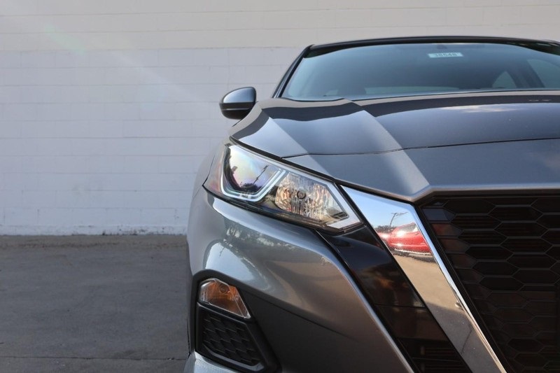 2019 Nissan Altima 2.5 S photo 3