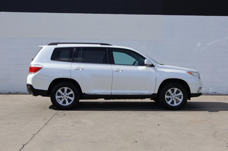 2013 Toyota Highlander Base Hybrid photo 4