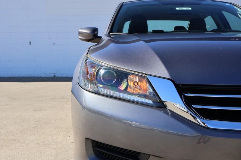 2015 Honda Accord LX photo 3