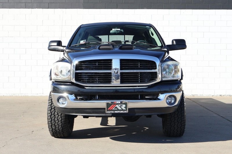 2008 Dodge Ram photo 2