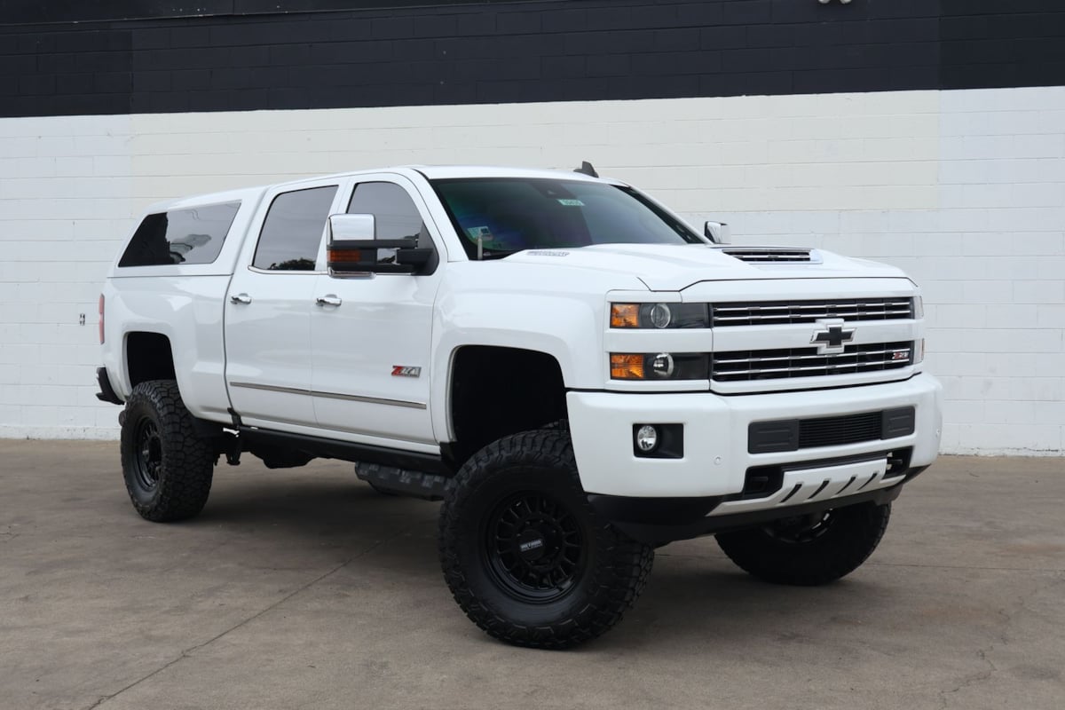 2017 Chevrolet Silverado HD LTZ 4WD Crew Cab Standard Box's photo