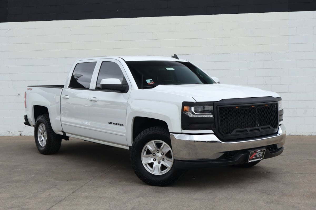 2016 Chevrolet Silverado 1500 LT 4X4 Crew Cab Standard Box's photo