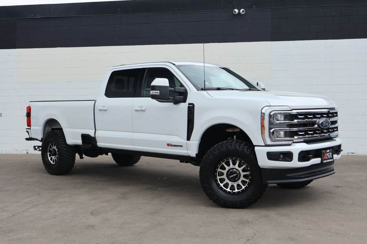 2023 Ford F-350 Lariat 4x4 Crew Cab 8' Box SRW's photo