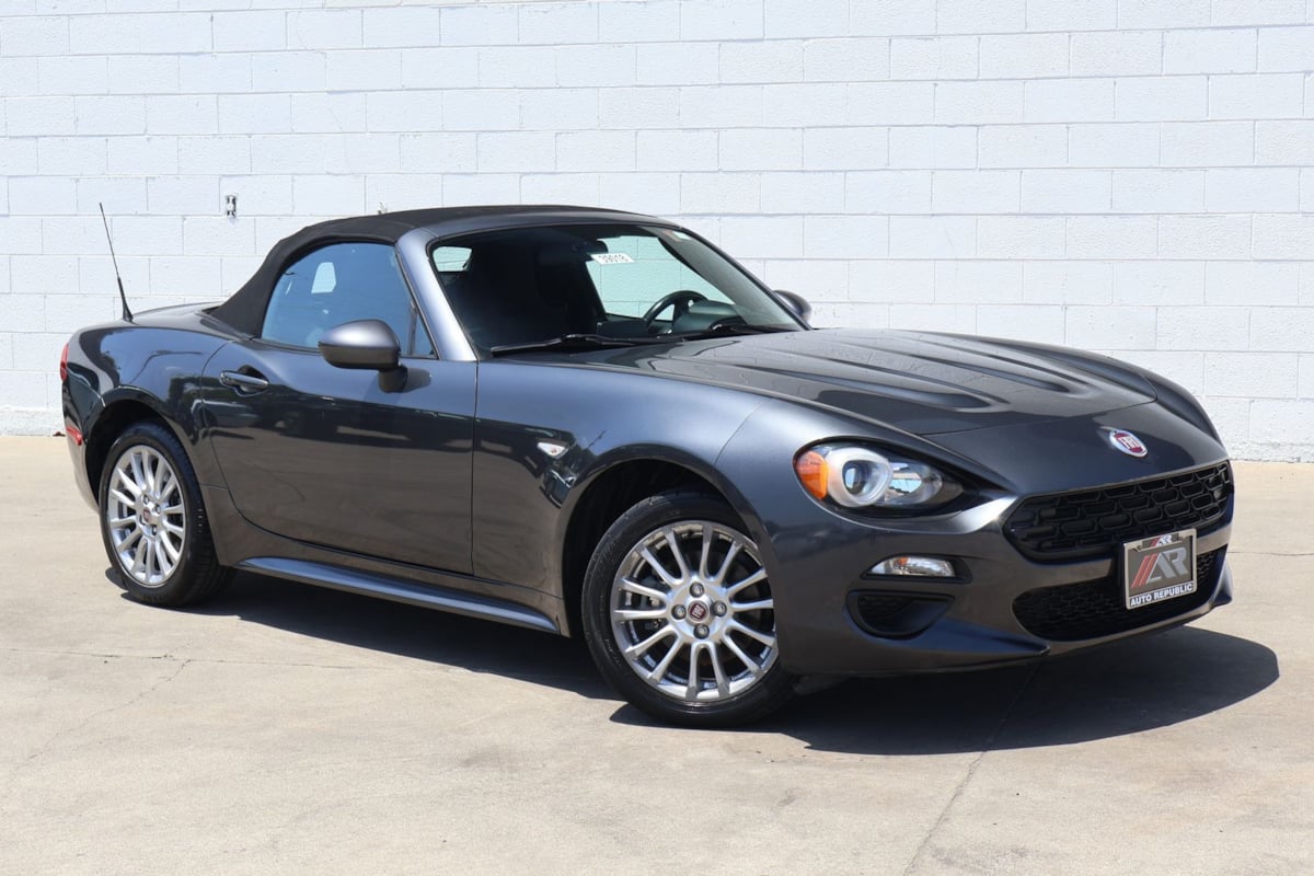 2017 FIAT 124 Spider 1.4 Classica's photo