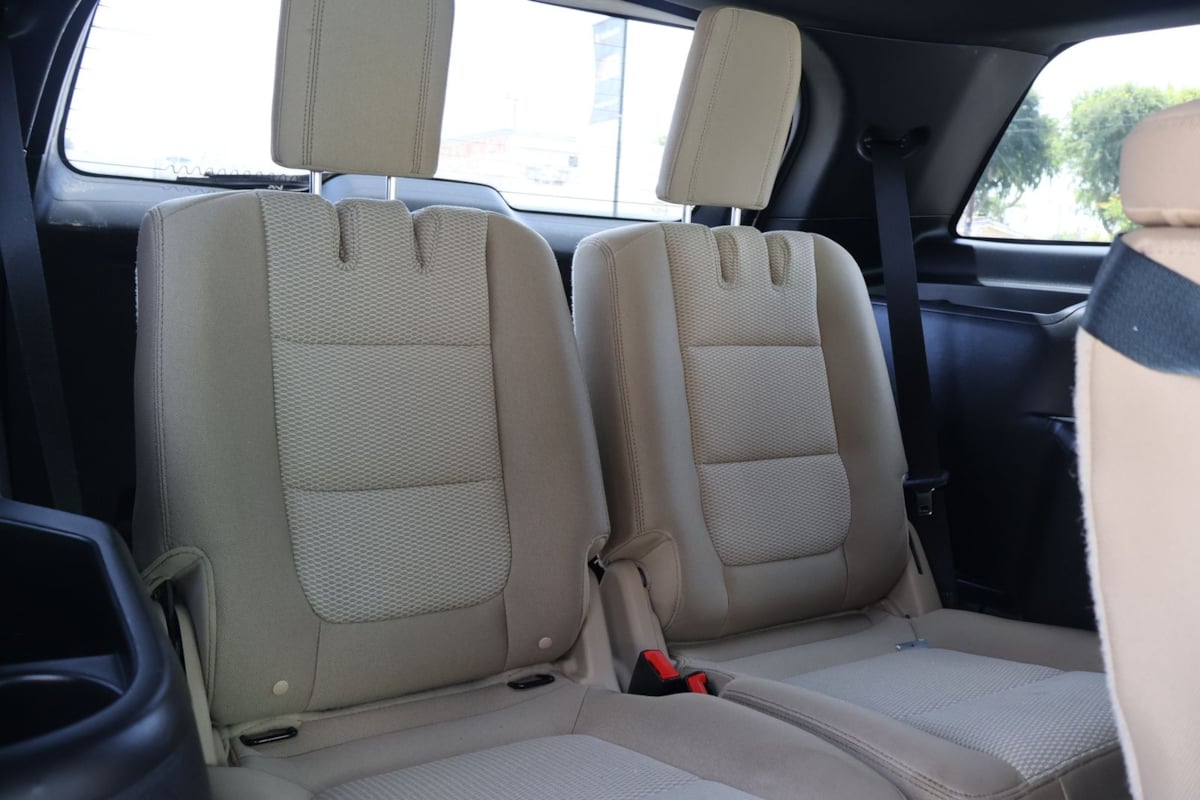 2016 Ford Explorer XLT - Photo 21
