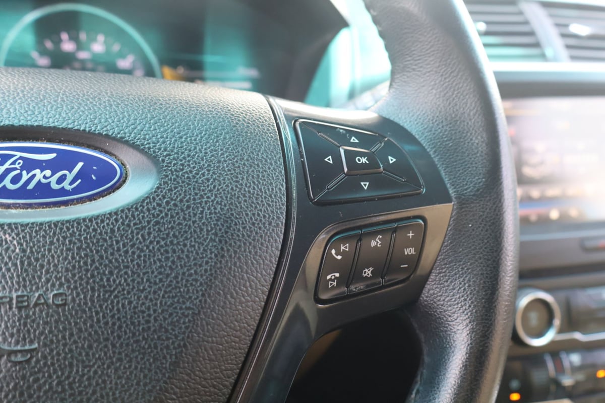 2016 Ford Explorer XLT - Photo 27