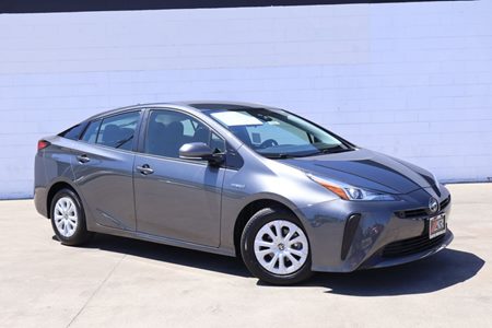 2019 Toyota Prius LE