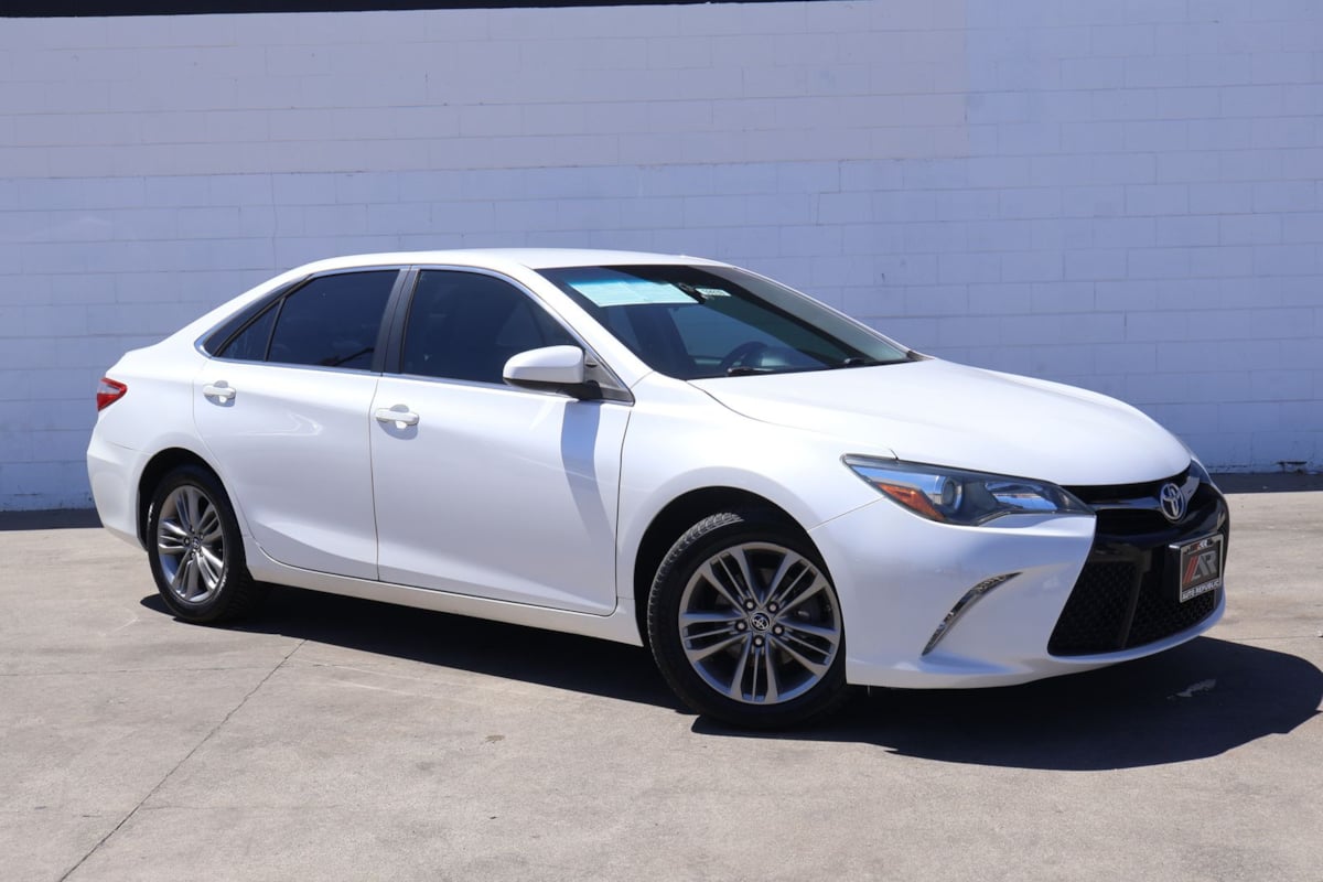 2015 Toyota Camry SE