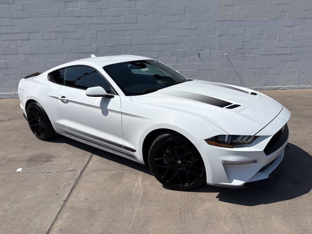 2022 Ford Mustang EcoBoost