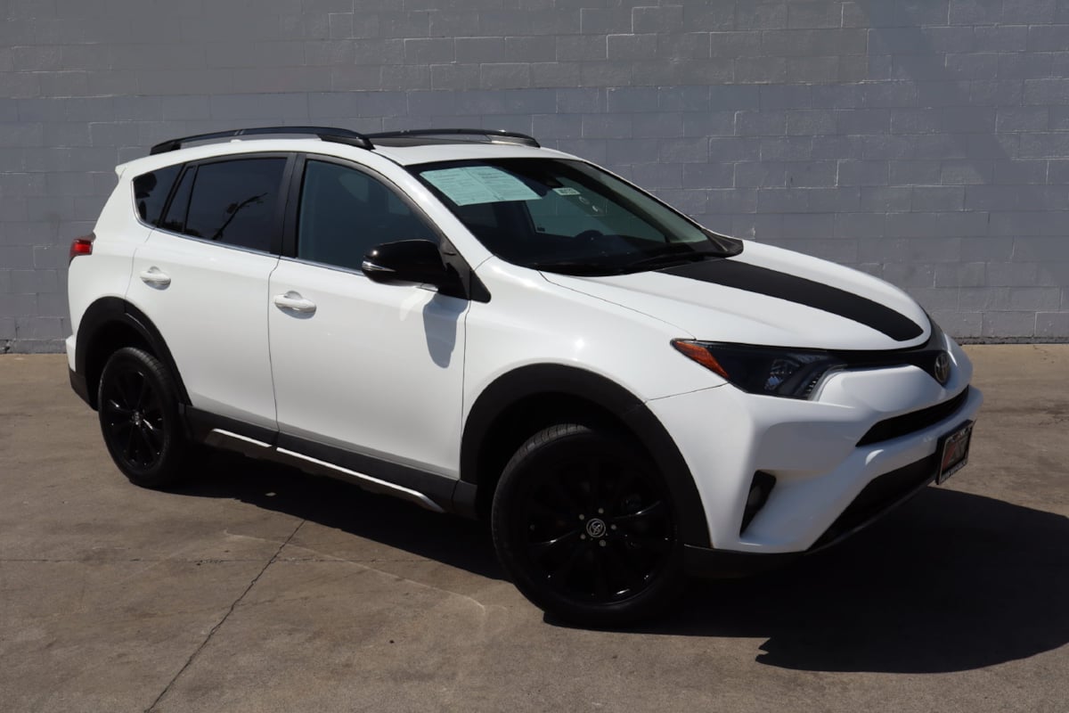 2018 Toyota RAV4 Adventure/XLE