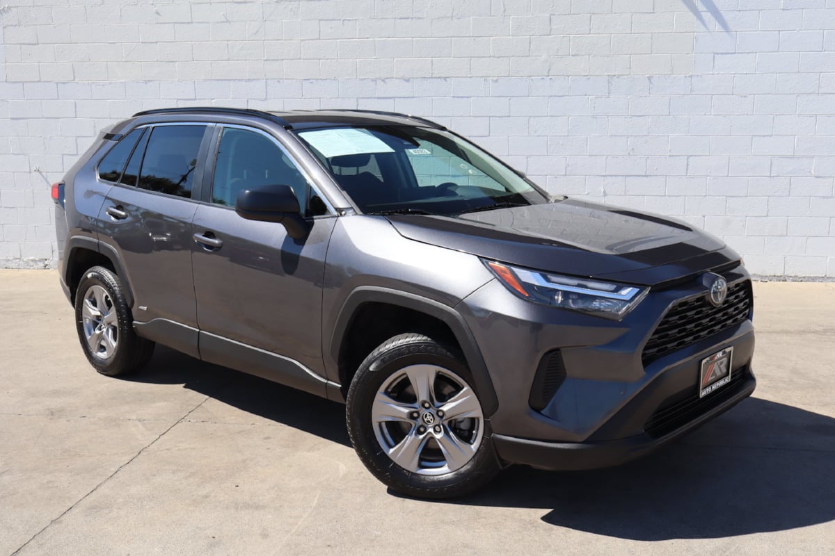 2023 Toyota RAV4 Hybrid LE