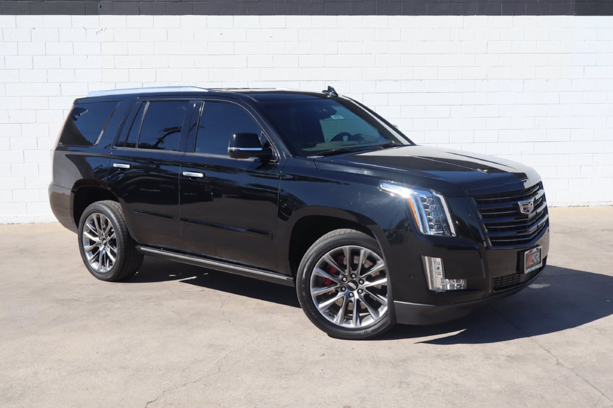 2019 Cadillac Escalade Platinum 4WD photo
