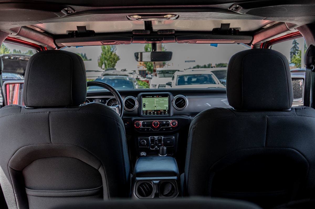 2021 Jeep Wrangler Unlimited Sahara photo 29