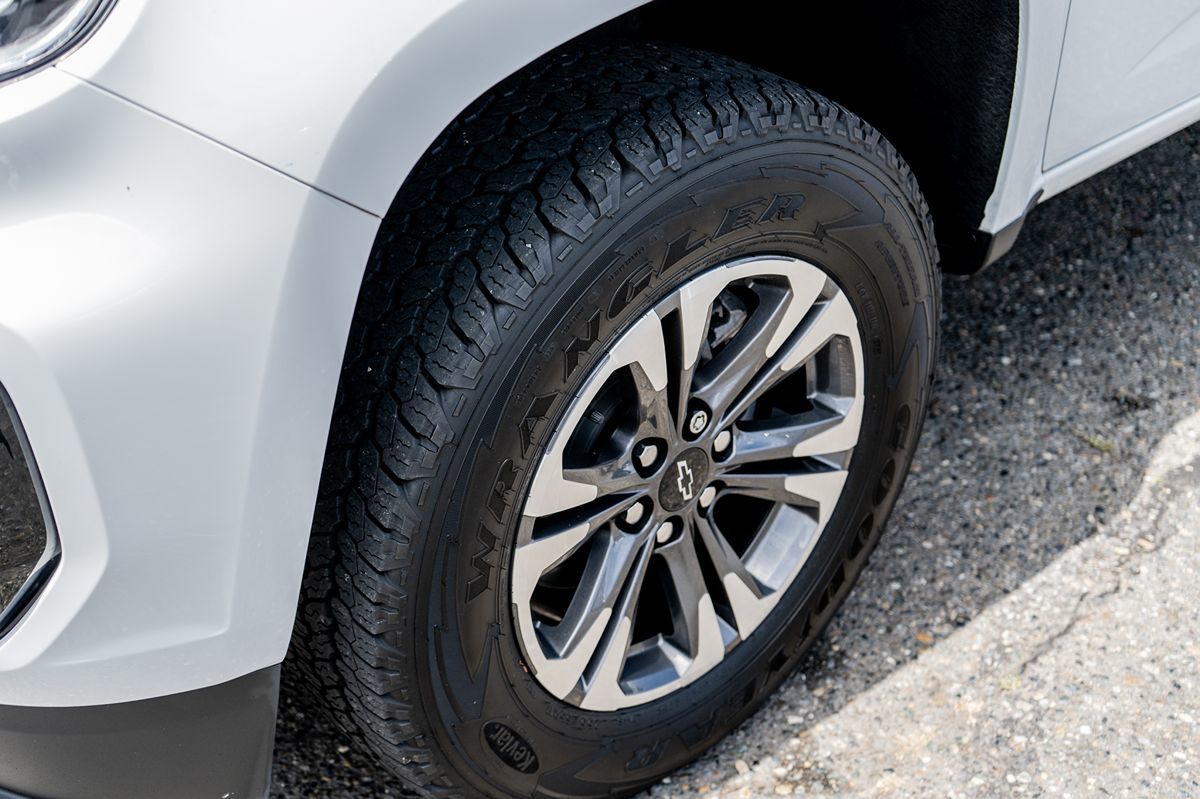 2022 Chevrolet Colorado Z71 photo 11