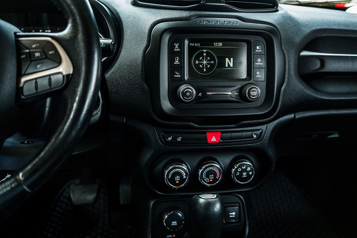 2016 Jeep Renegade Latitude - Photo 29