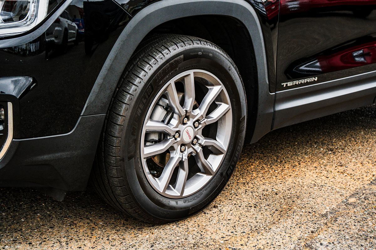 2022 GMC Terrain SLT - Photo 13