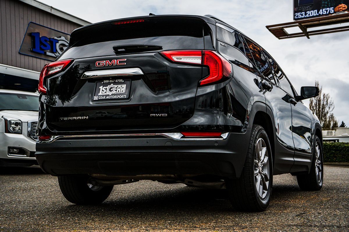 2022 GMC Terrain SLT - Photo 3