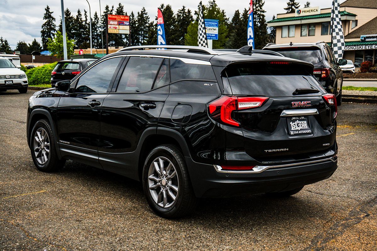 2022 GMC Terrain SLT - Photo 17