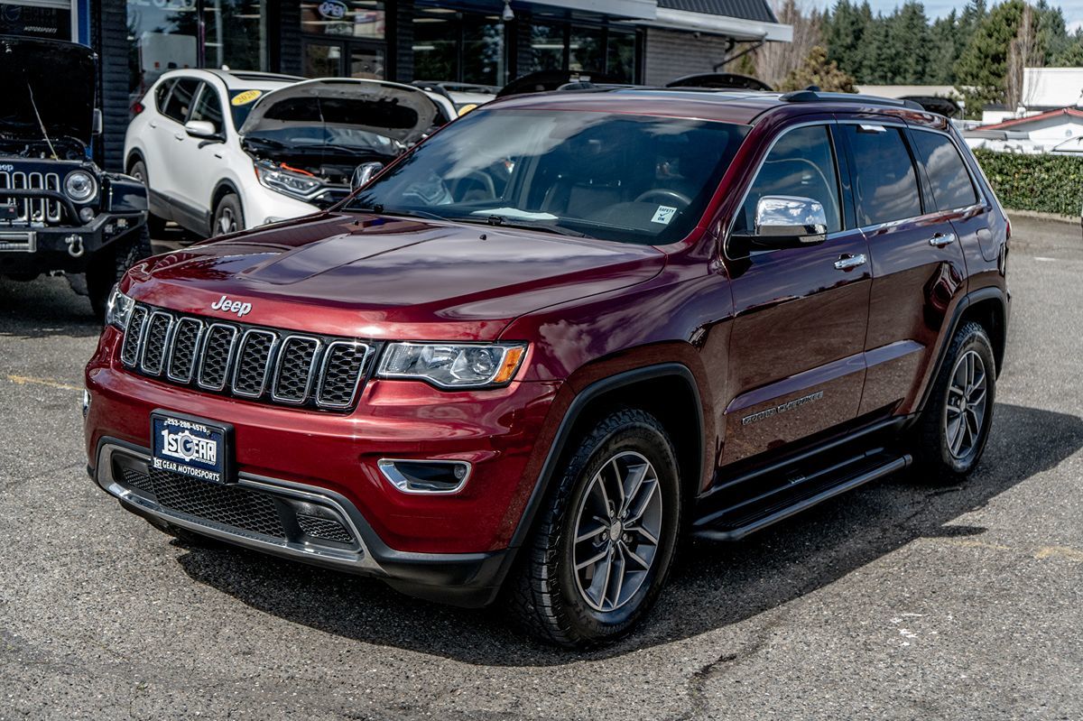 View vehicle photo 4