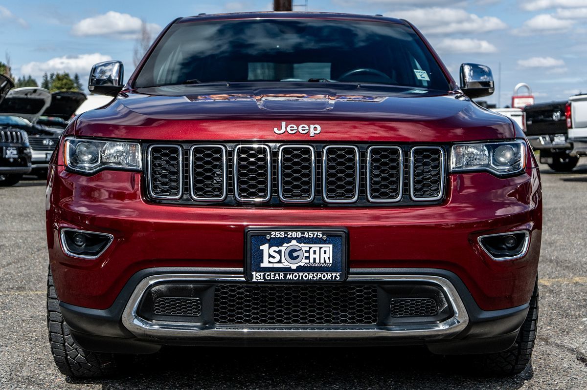 View vehicle photo 5