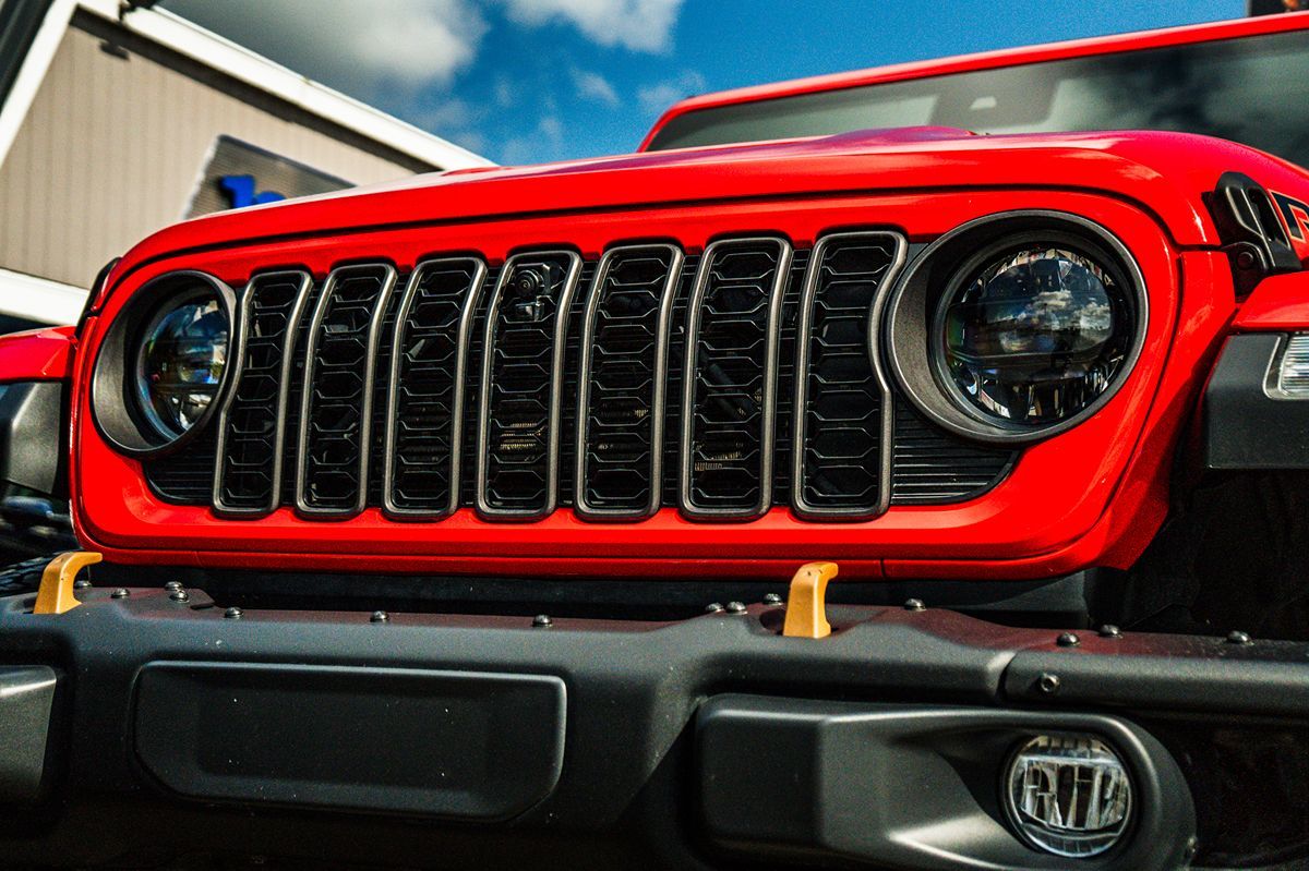 2024 Jeep Wrangler 4-Door Rubicon - Photo 11