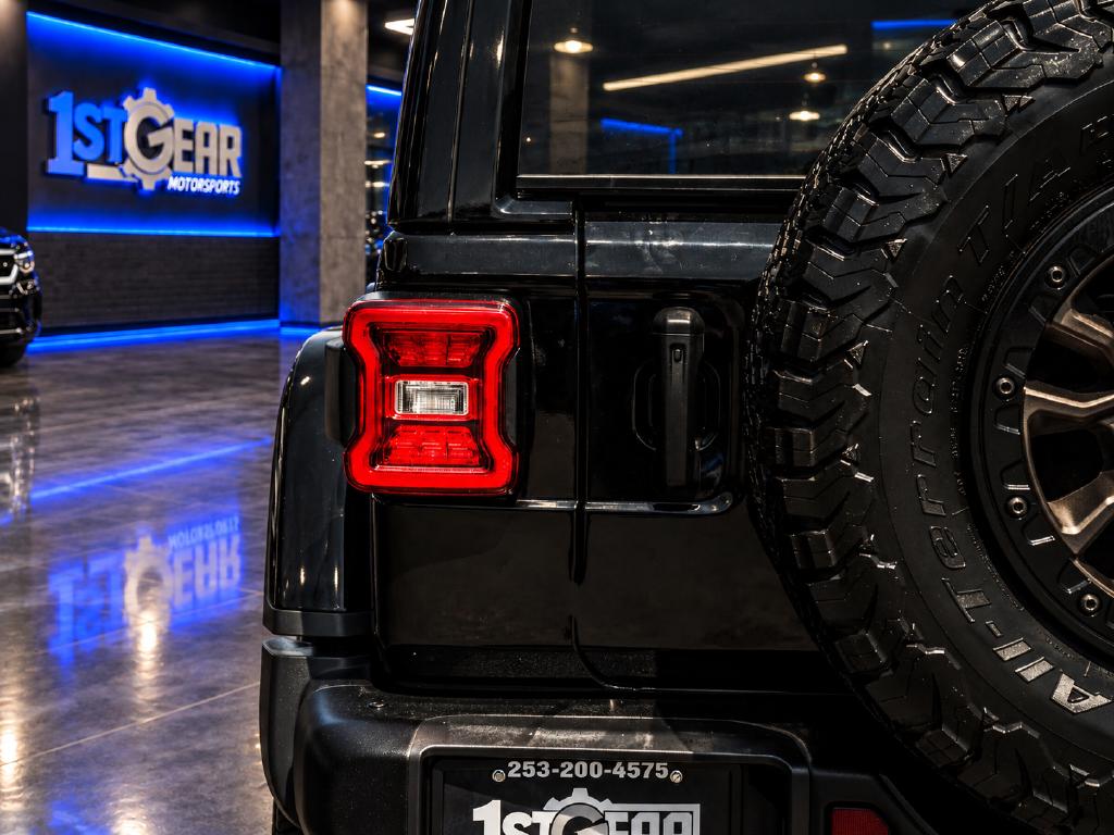 Jeep Wrangler photo 13