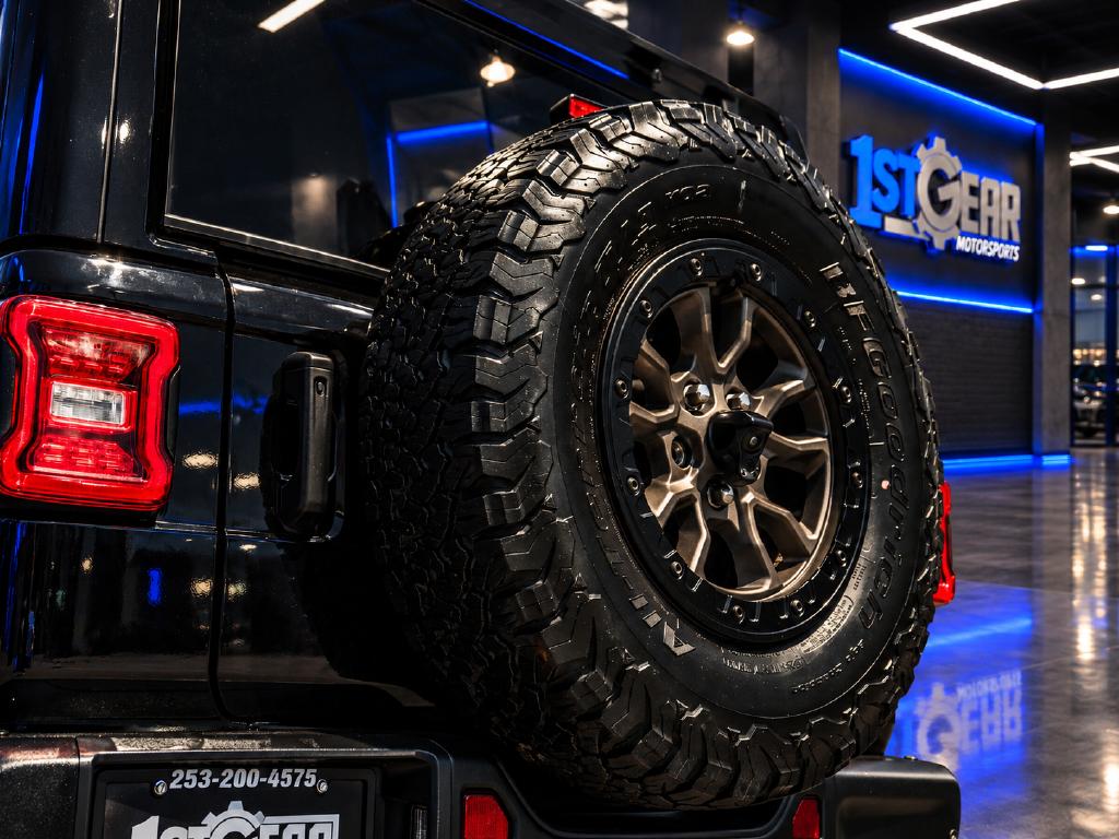Jeep Wrangler photo 15