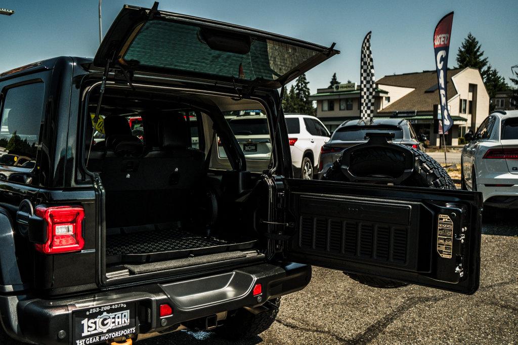 Jeep Wrangler photo 22