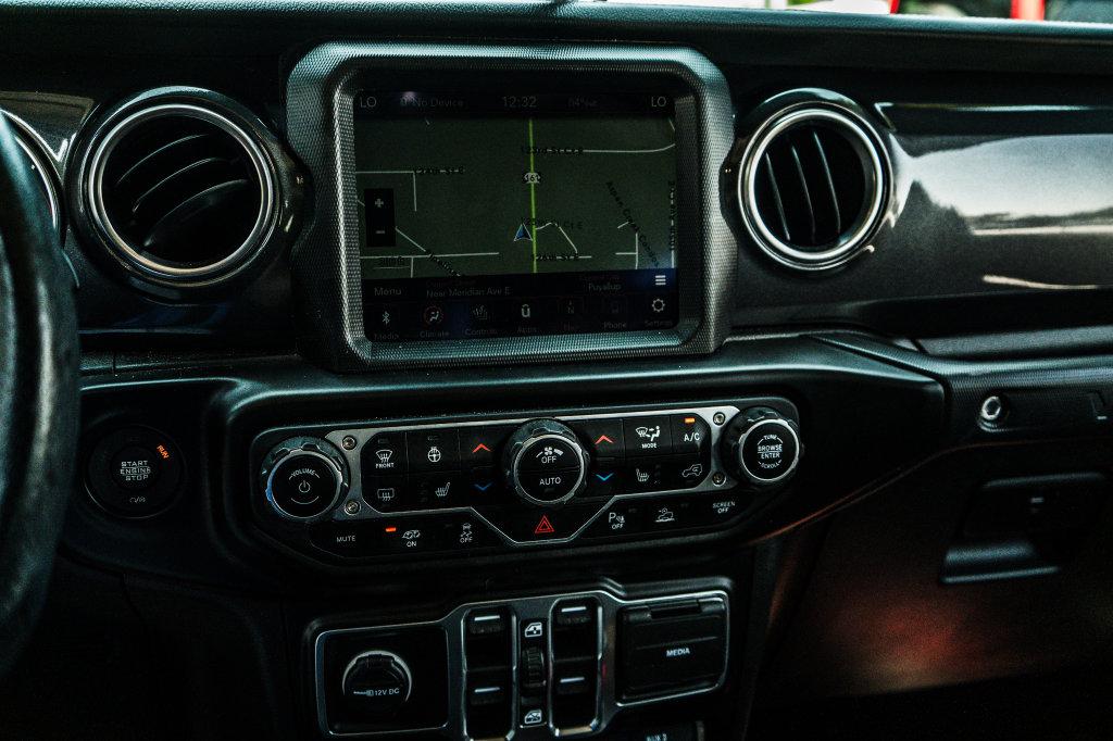 Jeep Wrangler photo 34