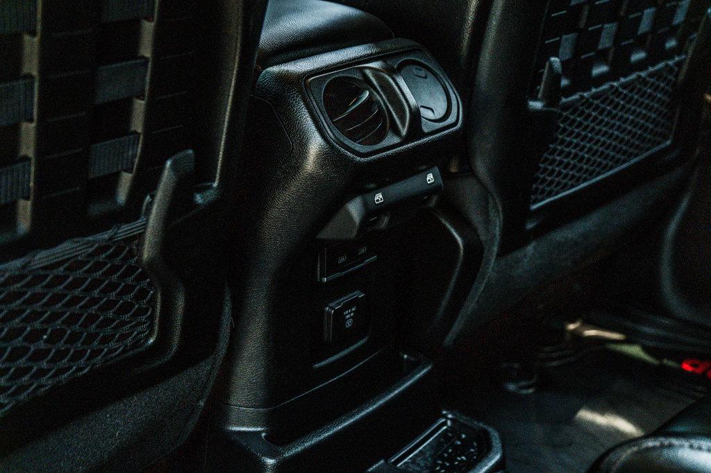 Jeep Wrangler photo 39