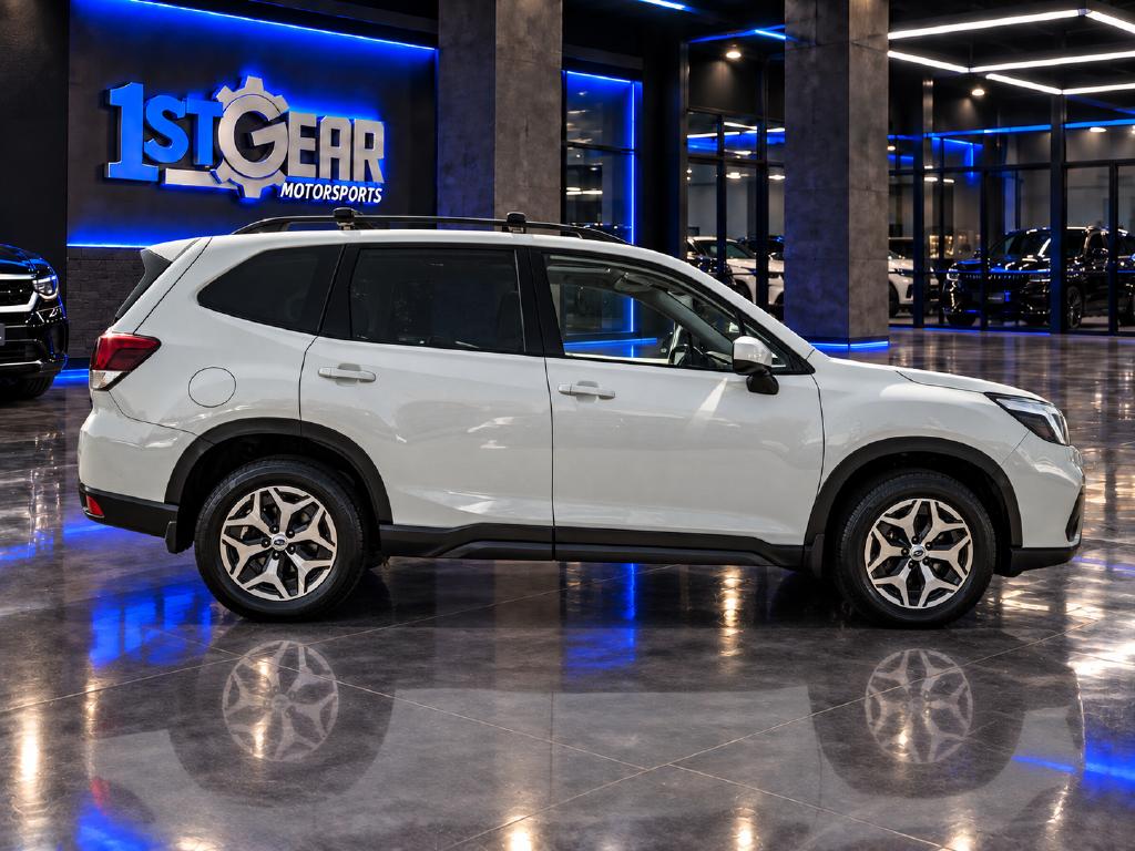 Subaru Forester photo 5
