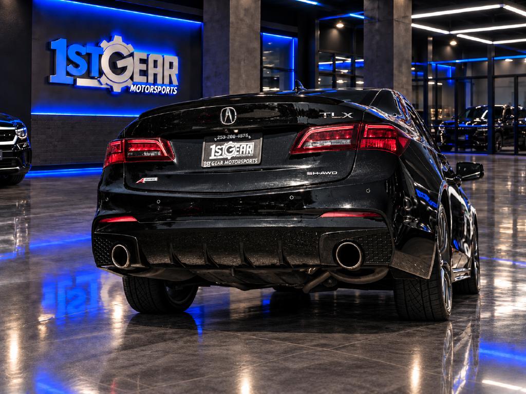 Acura TLX photo 11