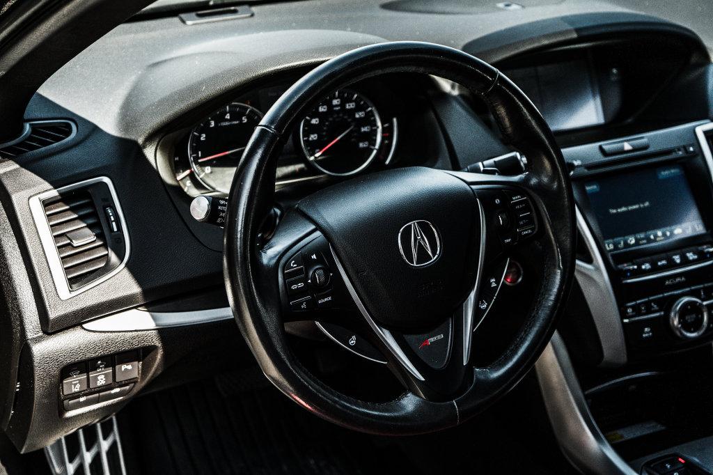 Acura TLX photo 24
