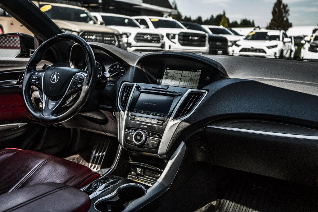 Acura TLX photo 37