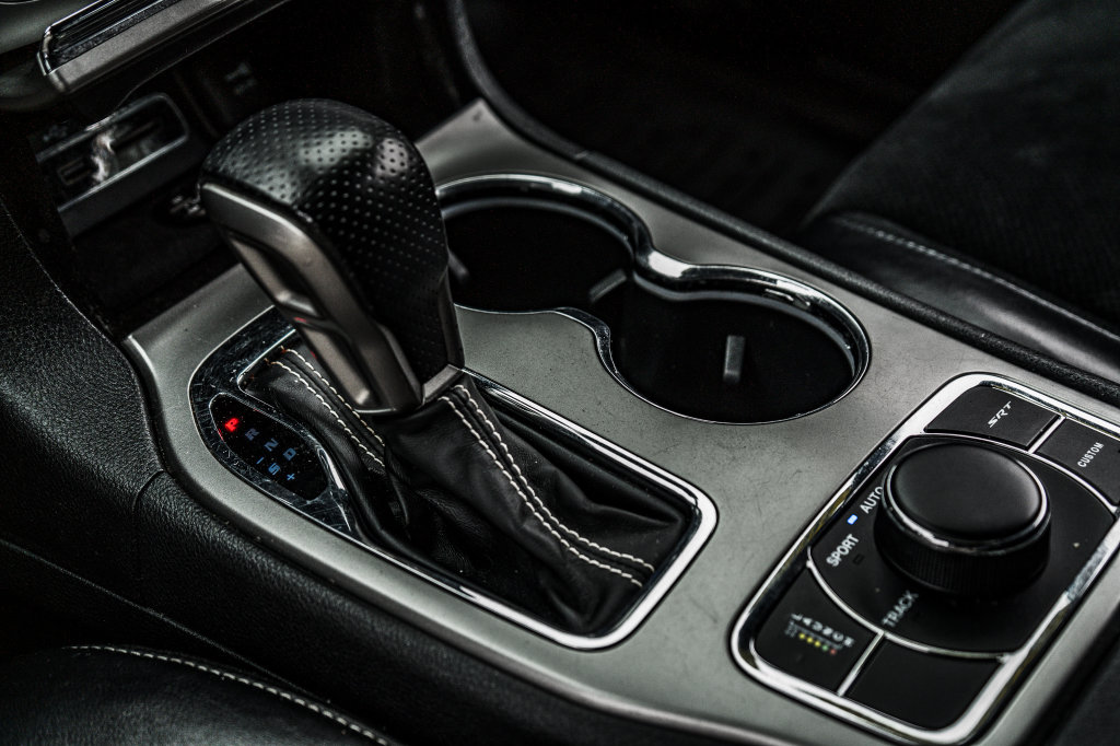 Jeep Grand Cherokee photo 29