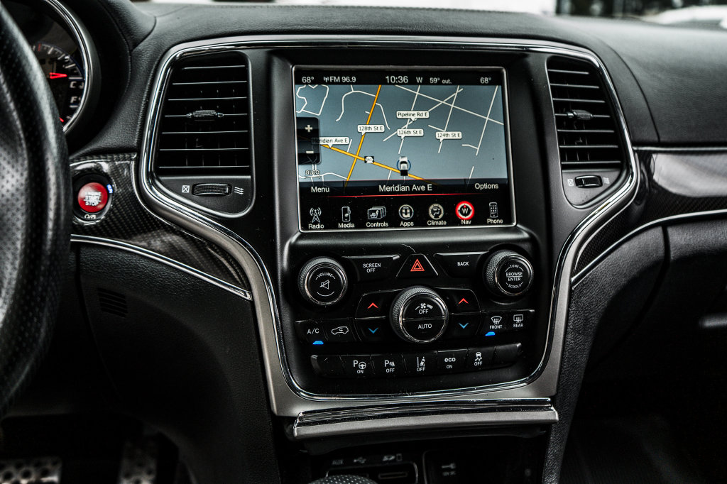 Jeep Grand Cherokee photo 30