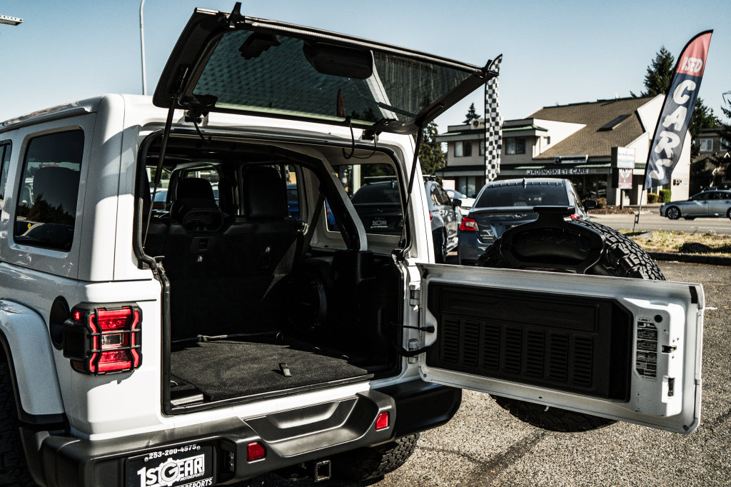 Jeep Wrangler photo 18
