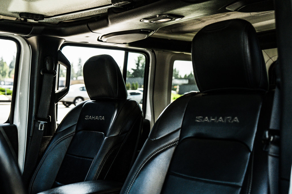 Jeep Wrangler photo 24