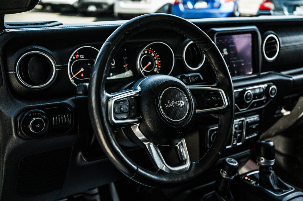 Jeep Wrangler photo 25