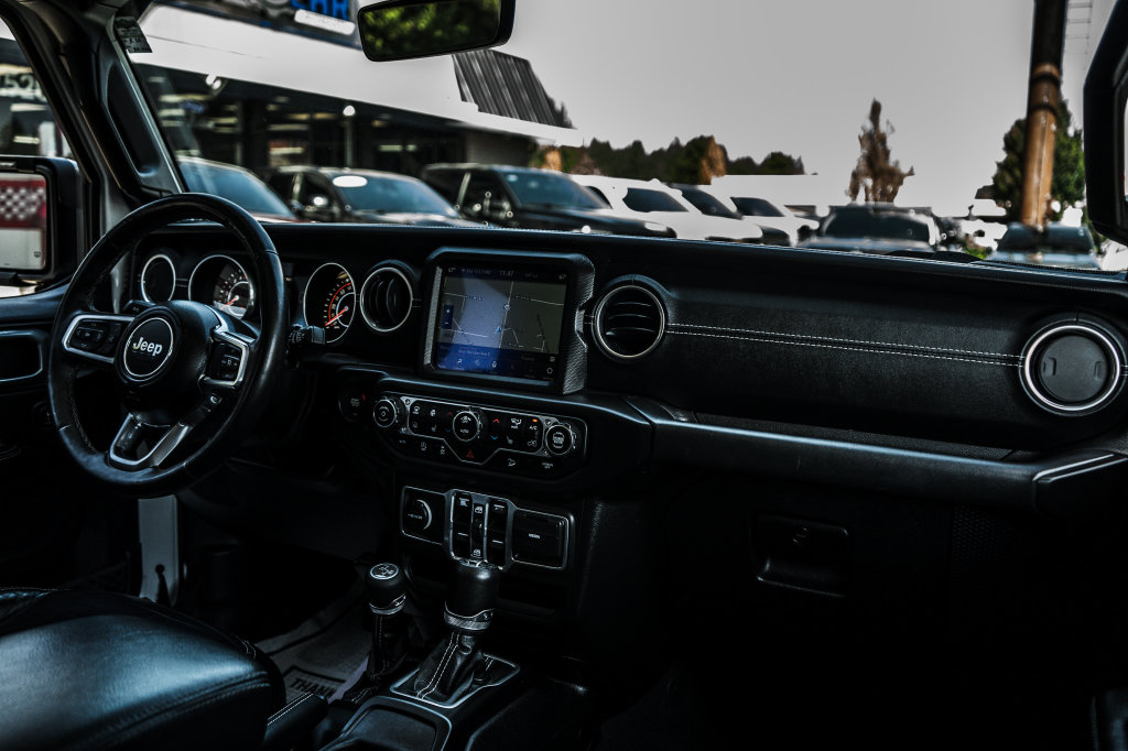 Jeep Wrangler photo 39