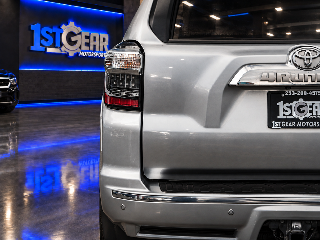 Toyota 4Runner photo 14