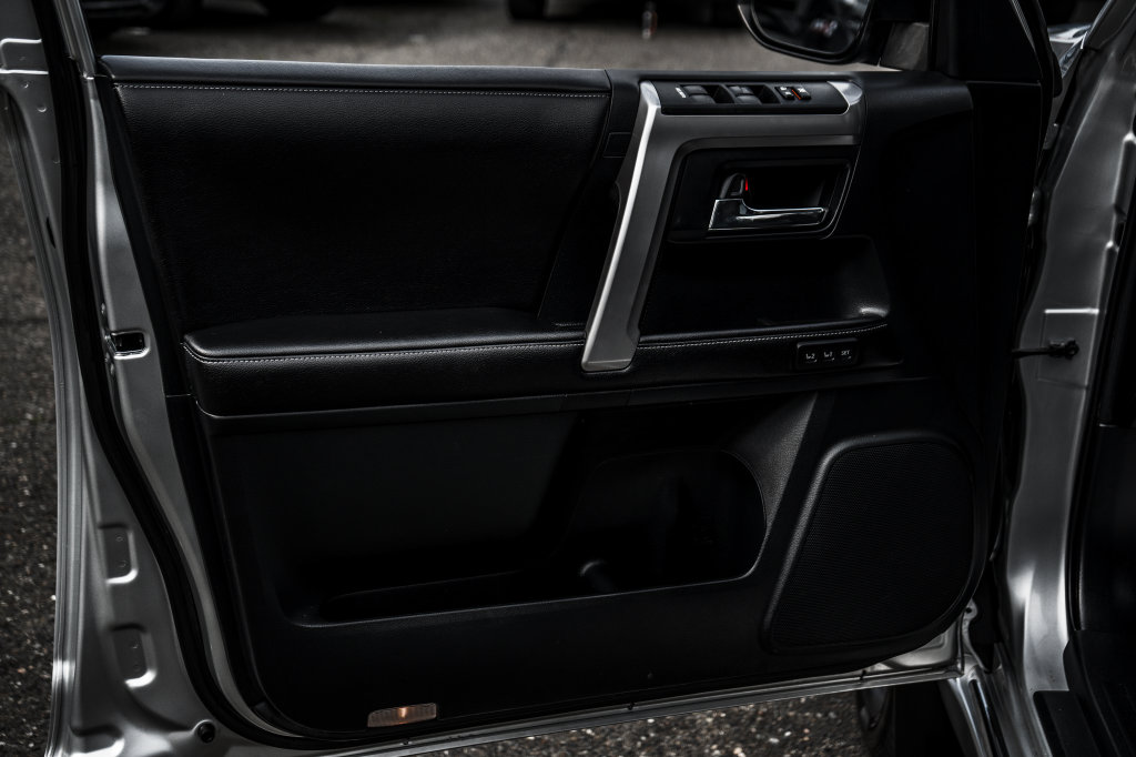 Toyota 4Runner photo 21